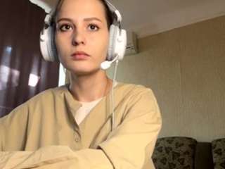 LaylaThomas fully nude on Live Sex Chat