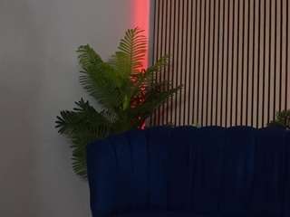 LeahSauvage fully nude on Live Sex Chat