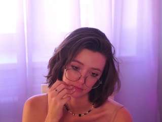 MiguelinaBaldrey fully nude on Live Sex Chat
