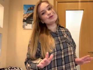NicholleTassie fully nude on Live Sex Chat