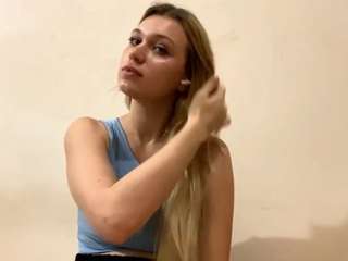 SadieThompson fully nude on Live Sex Chat