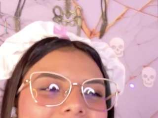 Sasha-8 fully nude on Live Sex Chat