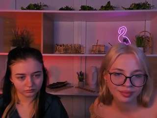 sendi-cais fully nude on Live Sex Chat