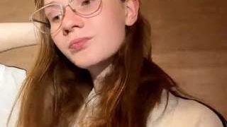 SunnyLambert fully nude on Live Sex Chat