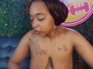 zoe-kravitts fully nude on Live Sex Chat