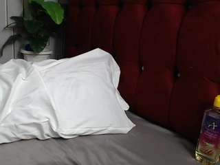 zuri360 fully nude on Live Sex Chat