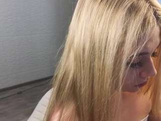 AlbertaStarrick fully nude on Live Sex Chat
