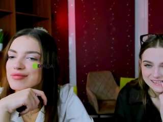 anabel-foxis fully nude on Live Sex Chat