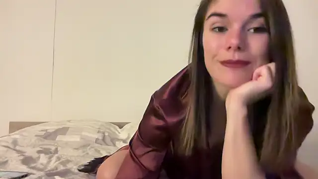 Caro669 nude on webcam for live sex chat