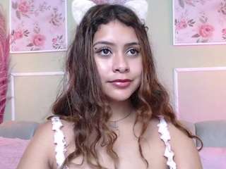 CurlyDani fully nude on Live Sex Chat