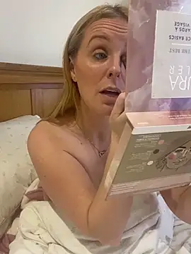 madamlillyrose nude on webcam for live sex chat