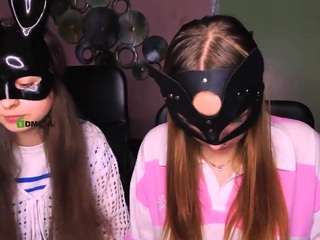 samanta-kisses fully nude on Live Sex Chat