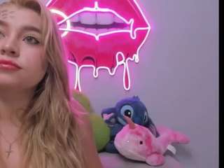 SOFIAJROSS fully nude on Live Sex Chat