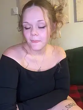 Starryluvvy23 nude on webcam for live sex chat