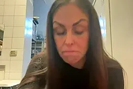 ainaht nude on webcam for live sex chat