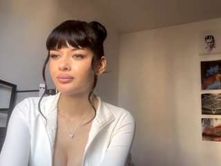 CarrieChatcho fully nude on Live Sex Chat