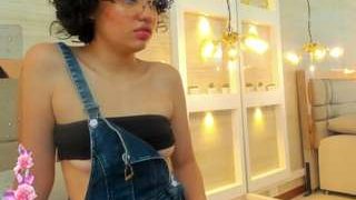 Chloe-Cortez fully nude on Live Sex Chat