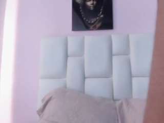 CoralieBronson fully nude on Live Sex Chat