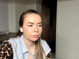 DodieCalco fully nude on Live Sex Chat