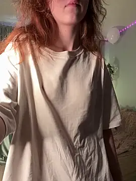 FannyRay nude on webcam for live sex chat