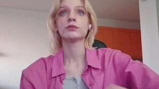 LaylaRusso fully nude on Live Sex Chat