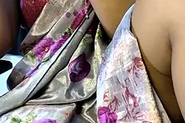 Malluvibez nude on webcam for live sex chat
