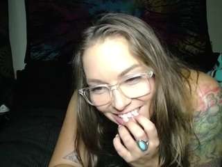 QueenCakes fully nude on Live Sex Chat