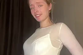 SunnyShiney nude on webcam for live sex chat
