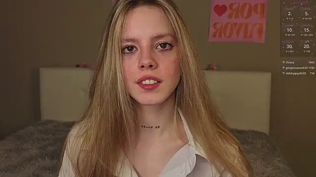 TiffinyMergist nude on webcam for live sex chat