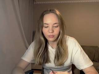 XiaMarino fully nude on Live Sex Chat