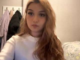 IdellaLiberti fully nude on Live Sex Chat