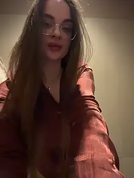 KristiRich nude on webcam for live sex chat