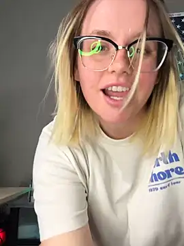 MAXXXTV nude on webcam for live sex chat