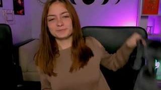 milki-wey fully nude on Live Sex Chat