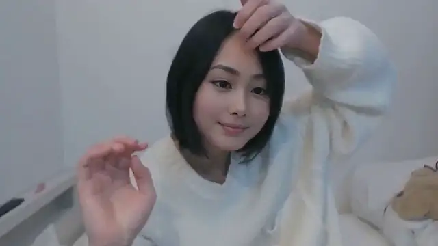 mio-japan nude on webcam for live sex chat