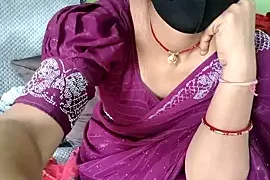 Pyasi111 nude on webcam for live sex chat