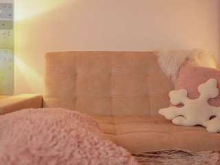 SaraParisi fully nude on Live Sex Chat
