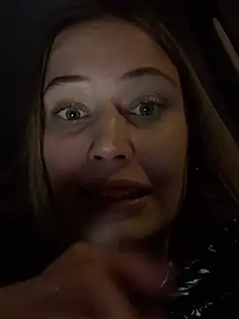 blonde_exe nude on webcam for live sex chat