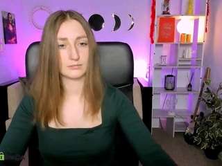 kira-kisses fully nude on Live Sex Chat