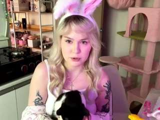 MarivelCuddeback fully nude on Live Sex Chat