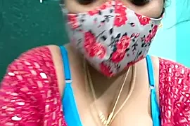 Ramya-hot-gueen nude on webcam for live sex chat