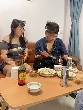 xiaotiantian-10 nude on webcam for live sex chat
