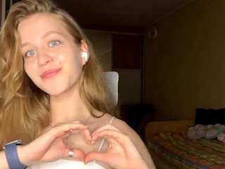 EarnestineKarlgaard fully nude on Live Sex Chat