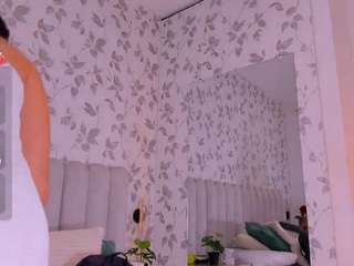 IsaBlue fully nude on Live Sex Chat