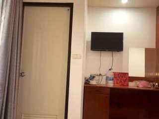 Kamila fully nude on Live Sex Chat