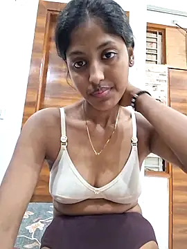 Pari_lovers nude on webcam for live sex chat