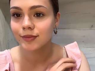 TracieFruman fully nude on Live Sex Chat