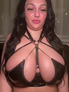 Blackpearlx666 nude on webcam for live sex chat