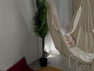 Cleo-Xotie fully nude on Live Sex Chat