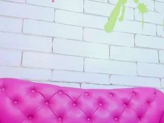 Danna-Greyy fully nude on Live Sex Chat
